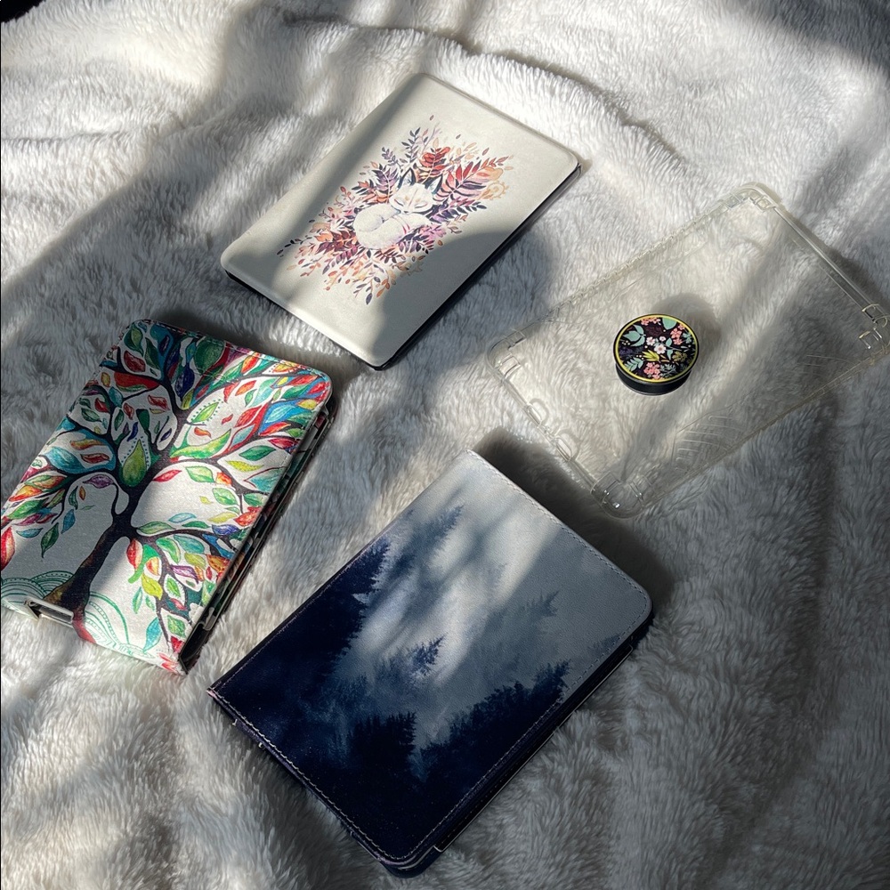 4 Amazon Kindle Cases for 6” Kindle